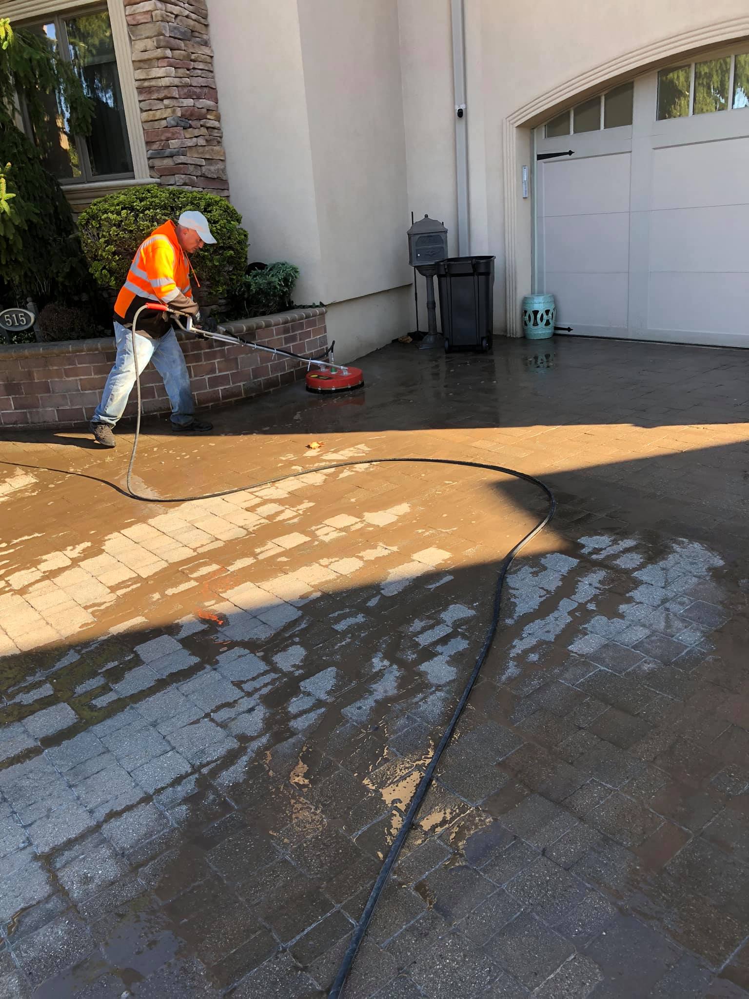 Concrete Pressure Wash Cleaning